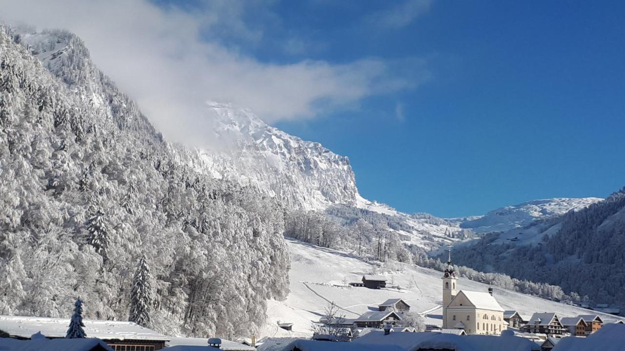 Ferienwohnung Muota Muotathal Bagian luar foto